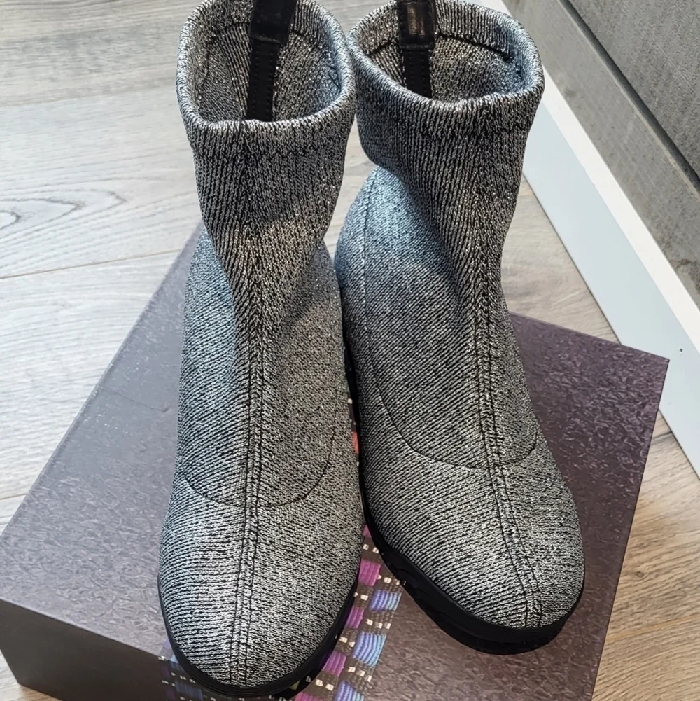 Bernie Mev Memory Foam Pull On Sock Boot